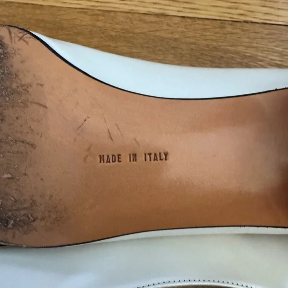 Ferragamo Women White Pumps size 9.5 - Picture 4 of 12